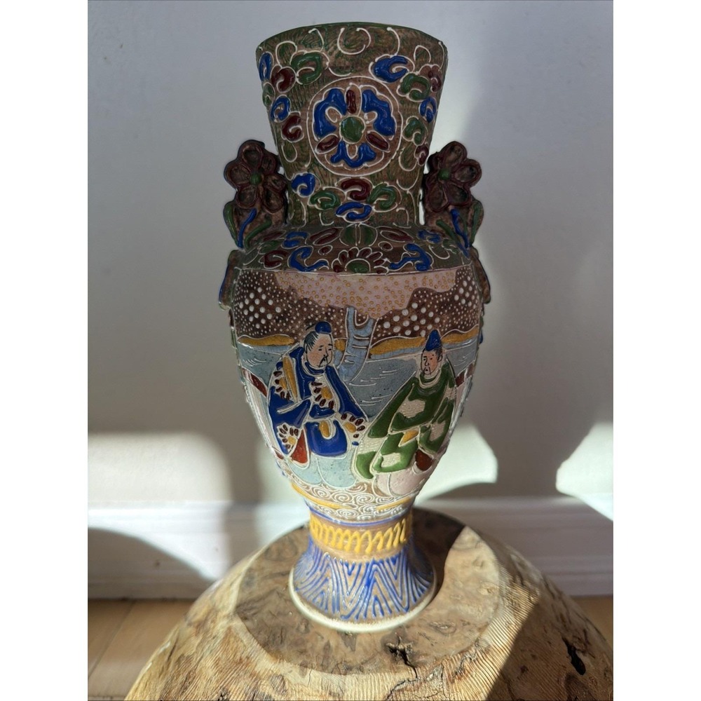 Antique Japanese Satsuma Moriage Vase Meiji Period Figural‎ 10.5 Inch